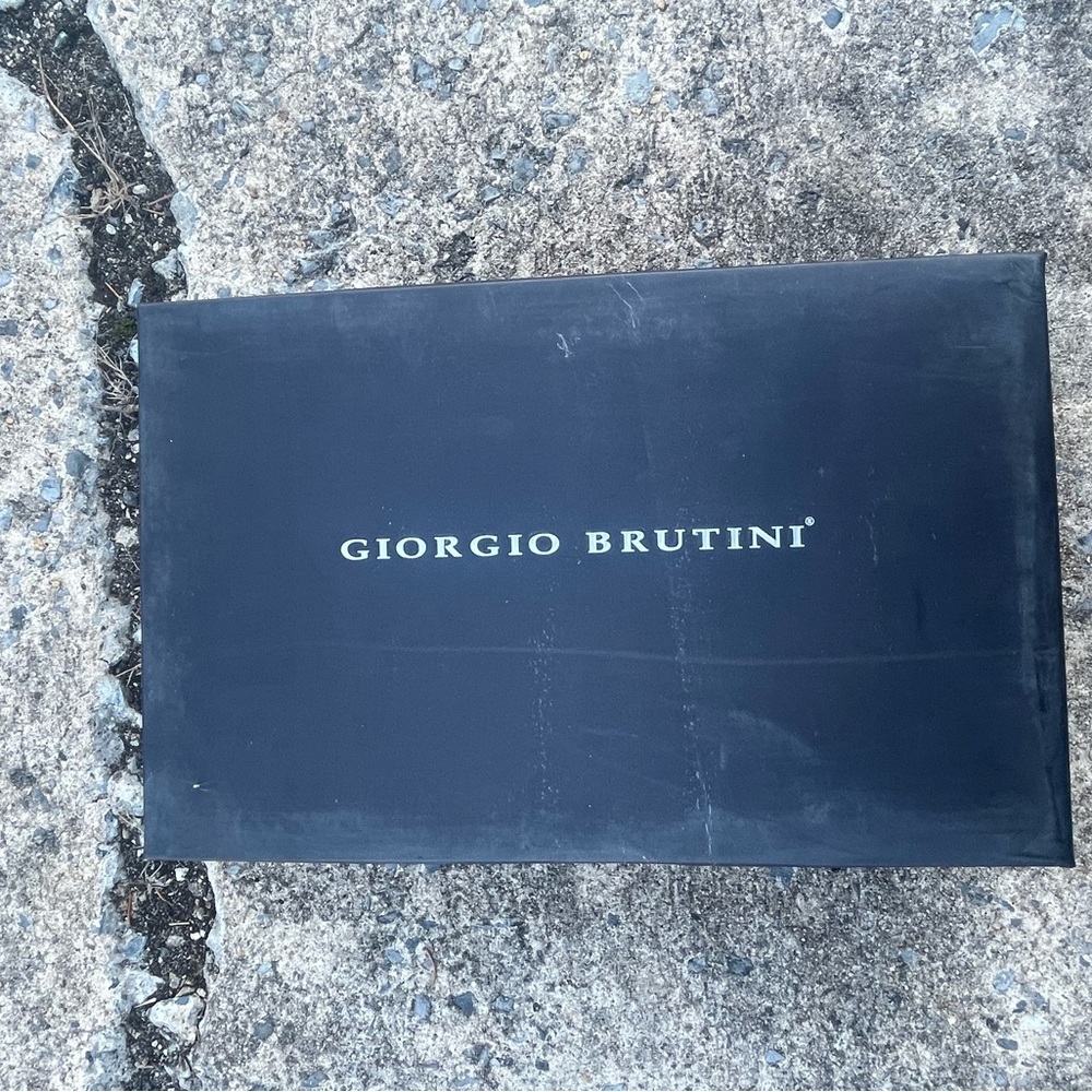 Giorgio Brutini Black Shoe Box with Logo